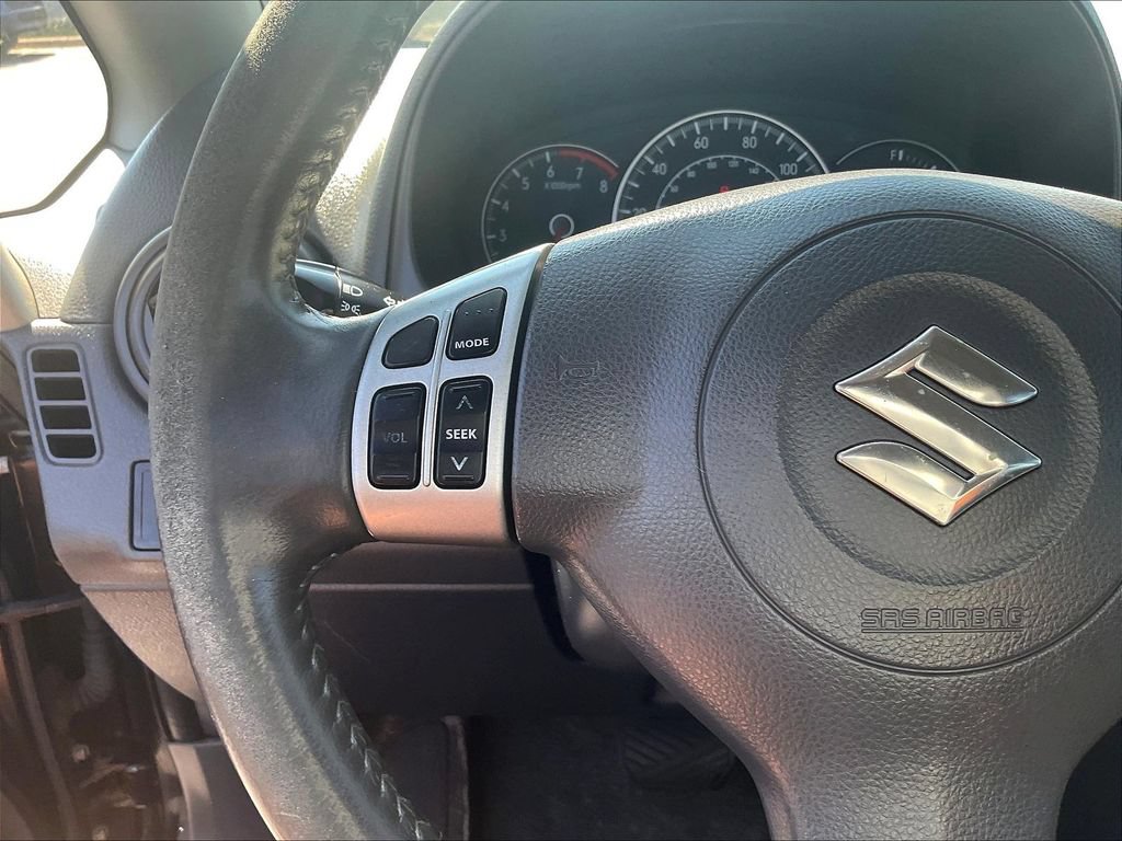 Used 2009 Suzuki SX4 AWD Hatchback image 10