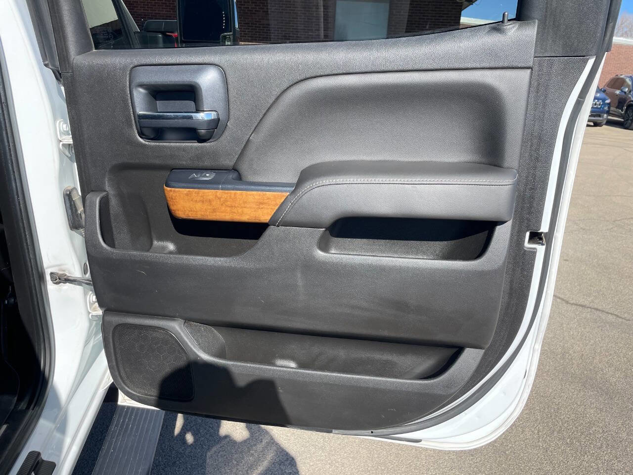 Used 2018 Chevrolet Silverado 2500 High Country AWD/4WD image 26