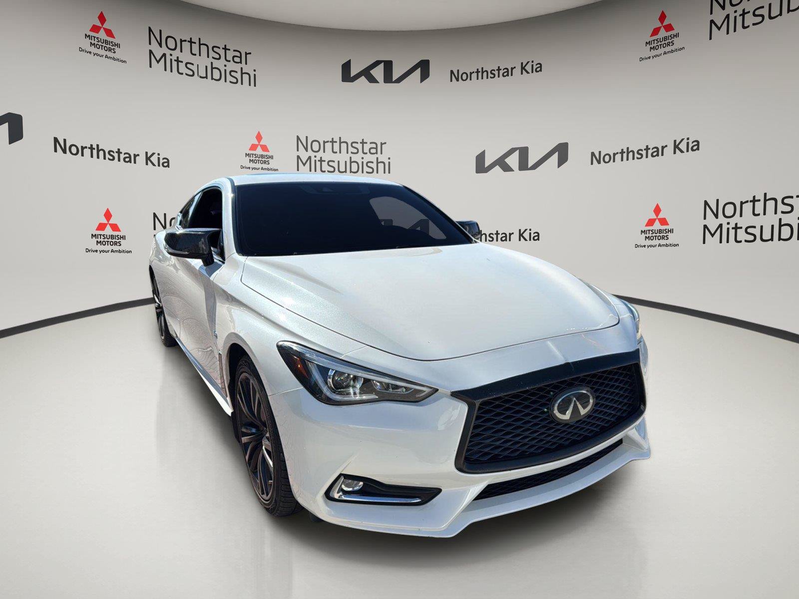 Used 2019 INFINITI Q60 3.0t Luxe w/ Essential Package AWD/4WD image 10