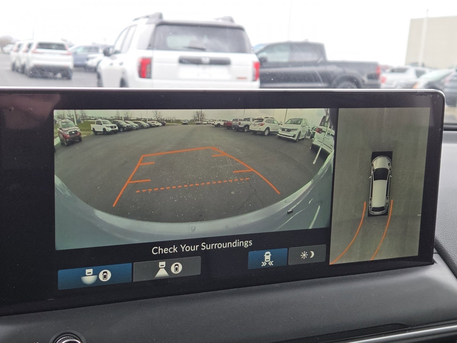 New 2026 Honda Pilot Touring image 7