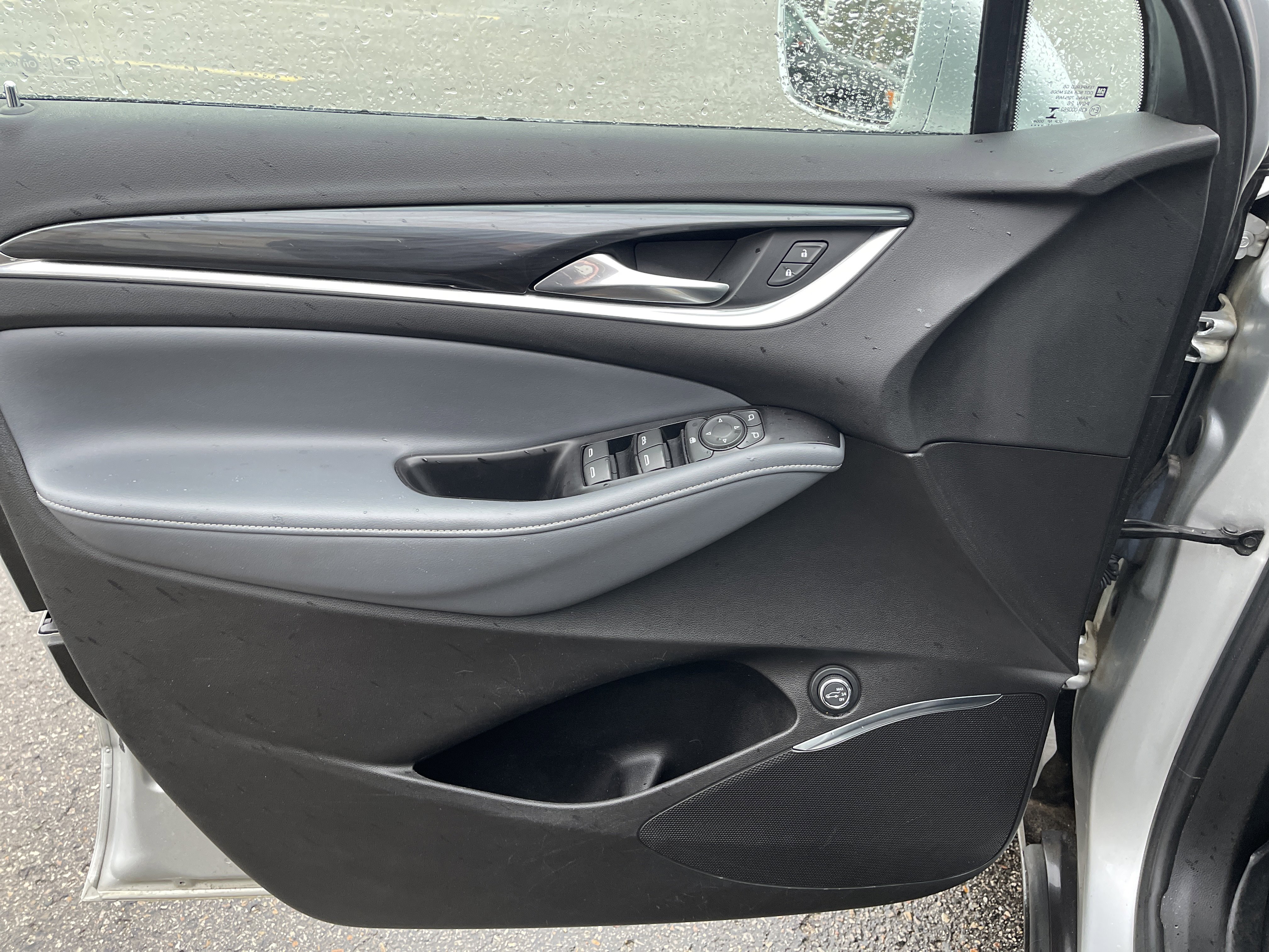 Used 2018 Buick Enclave Essence w/ Trailering Package image 13