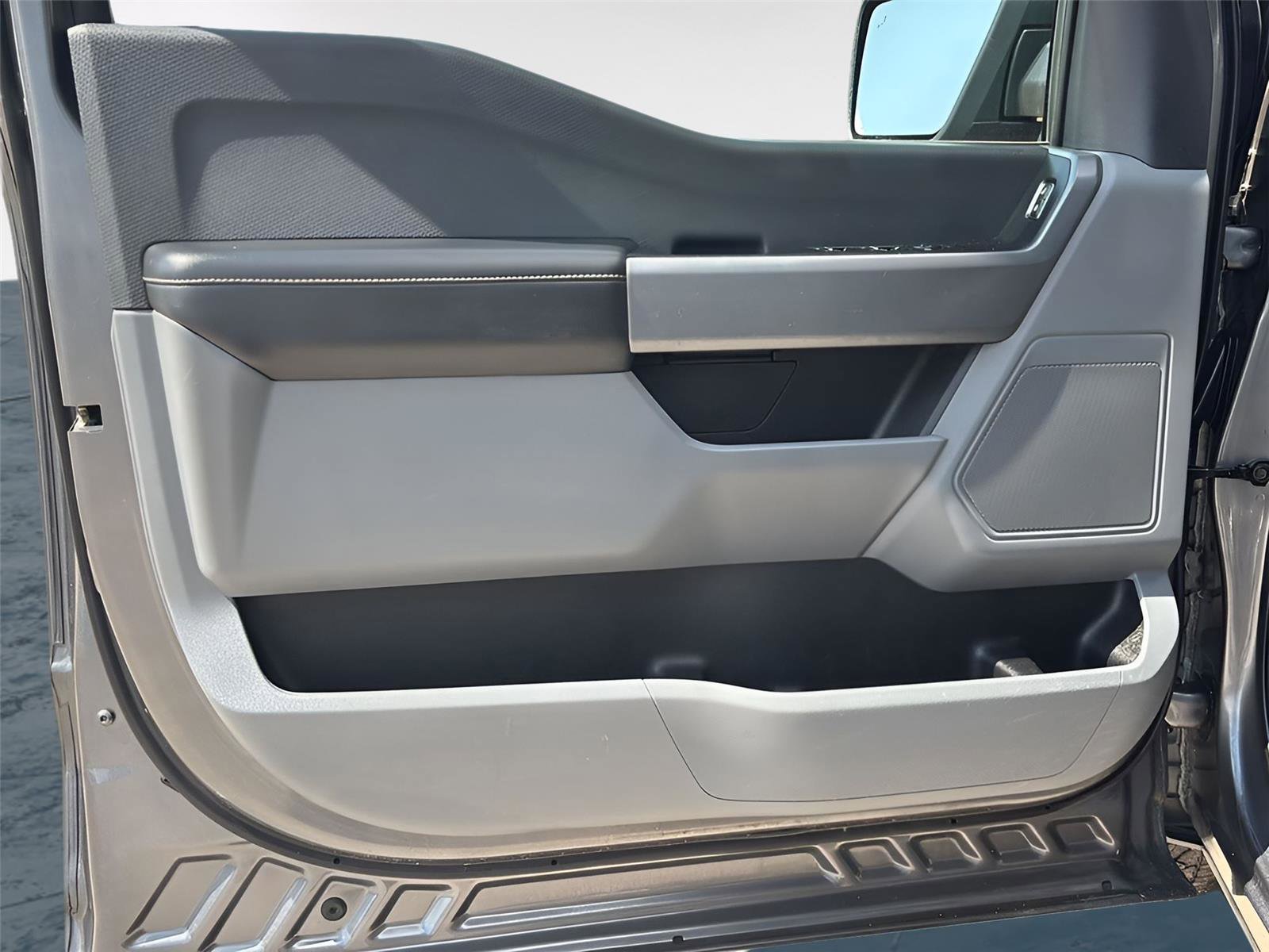 Used 2022 Ford F150 XLT image 29