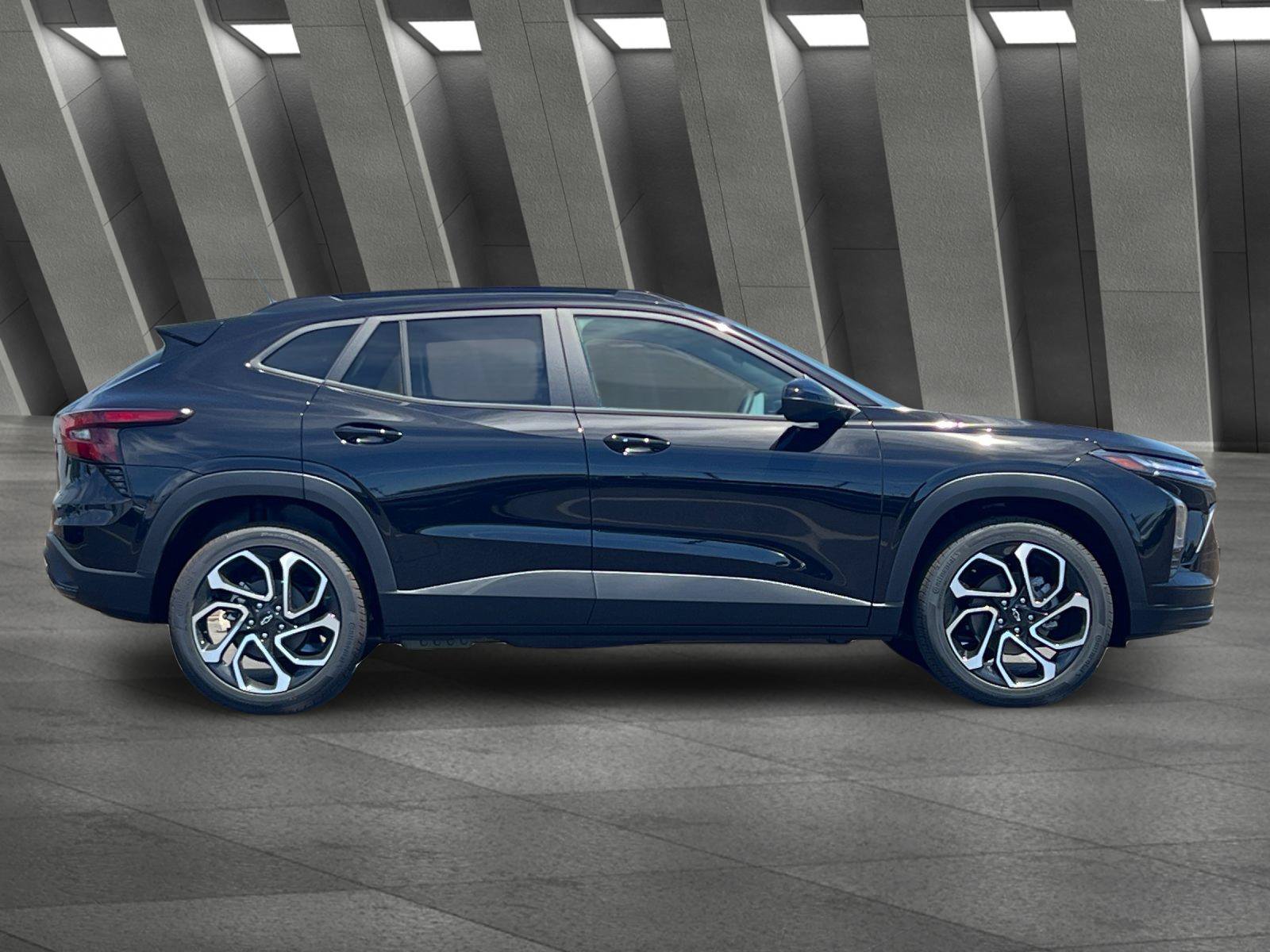 New 2026 Chevrolet Trax RS w/ Sunroof Package FWD image 3