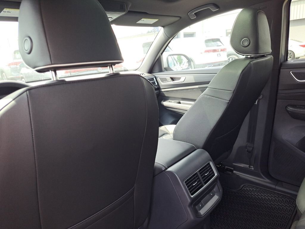 New 2026 Volkswagen Atlas Cross Sport SEL Premium R-Line image 20