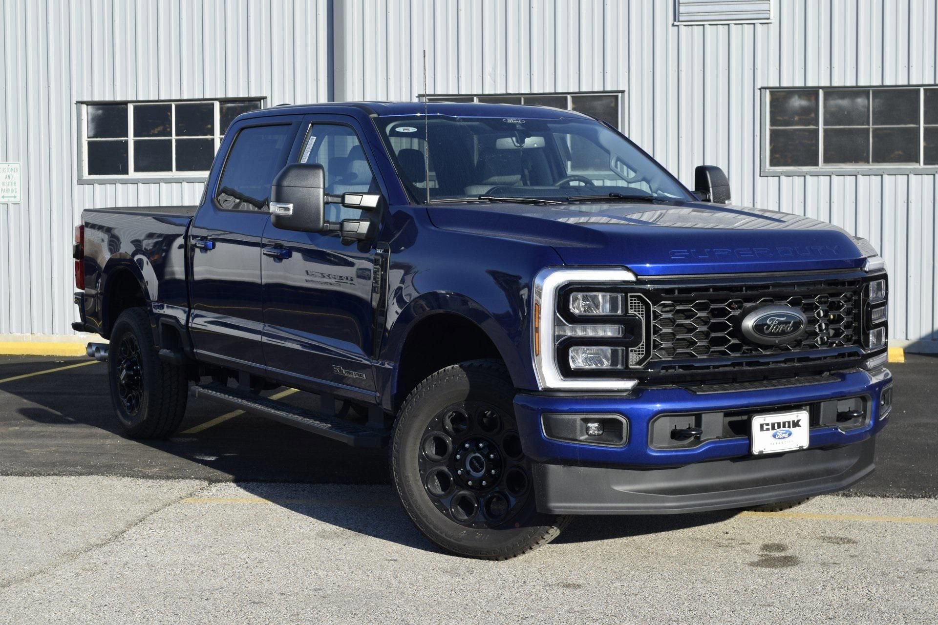 New 2026 Ford F250 XLT w/ XLT Premium Package AWD/4WD image 3