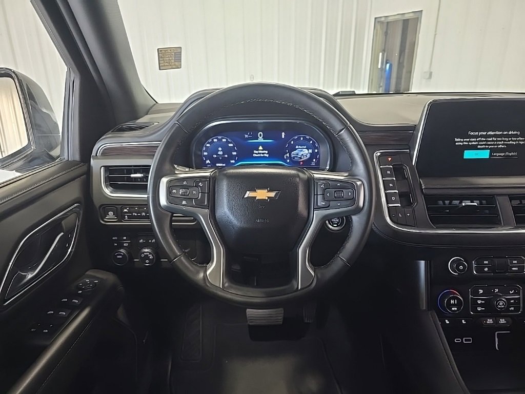 Used 2024 Chevrolet Suburban LT image 2