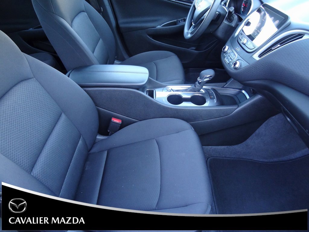 Used 2025 Chevrolet Malibu LT image 16