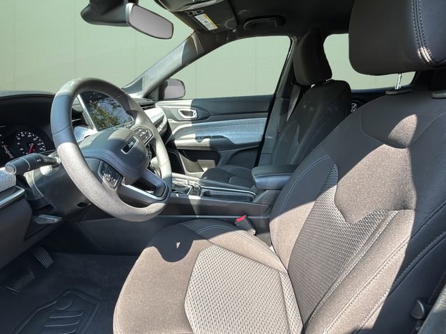 Used 2024 Jeep Compass Sport image 18