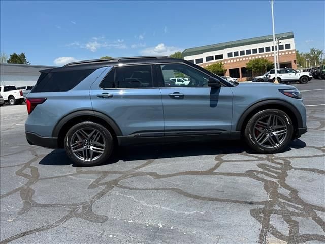 Certified 2025 Ford Explorer ST w/ Sun And Sound Package AWD/4WD image 3