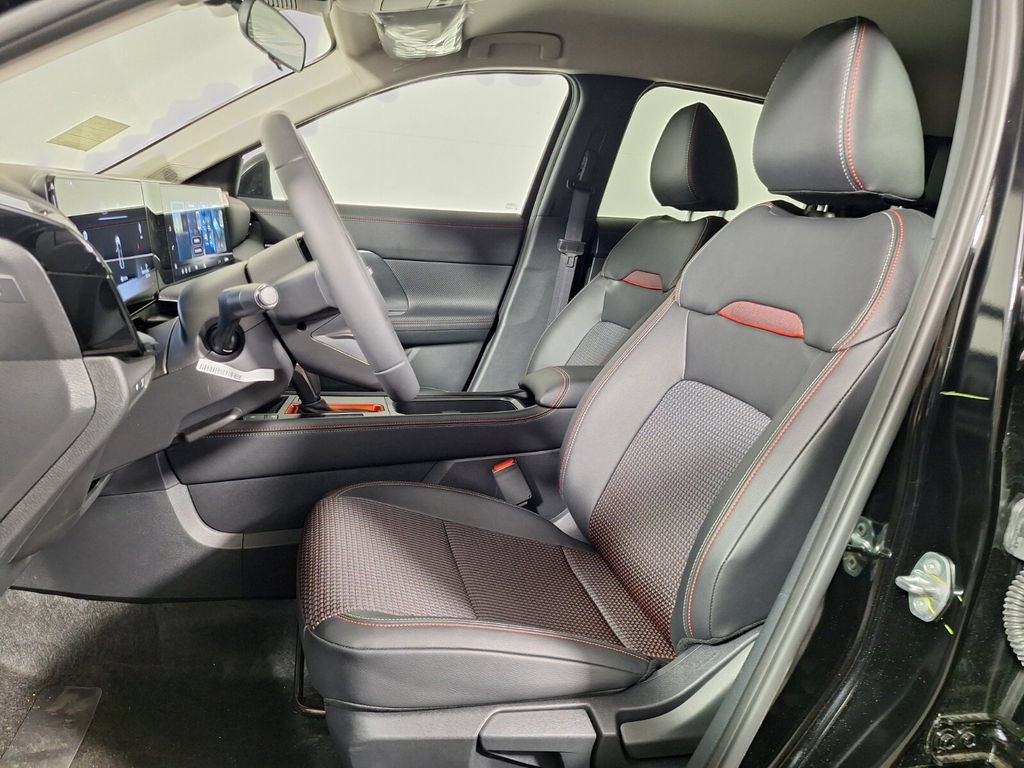 Used 2026 Nissan Kicks SR FWD image 21