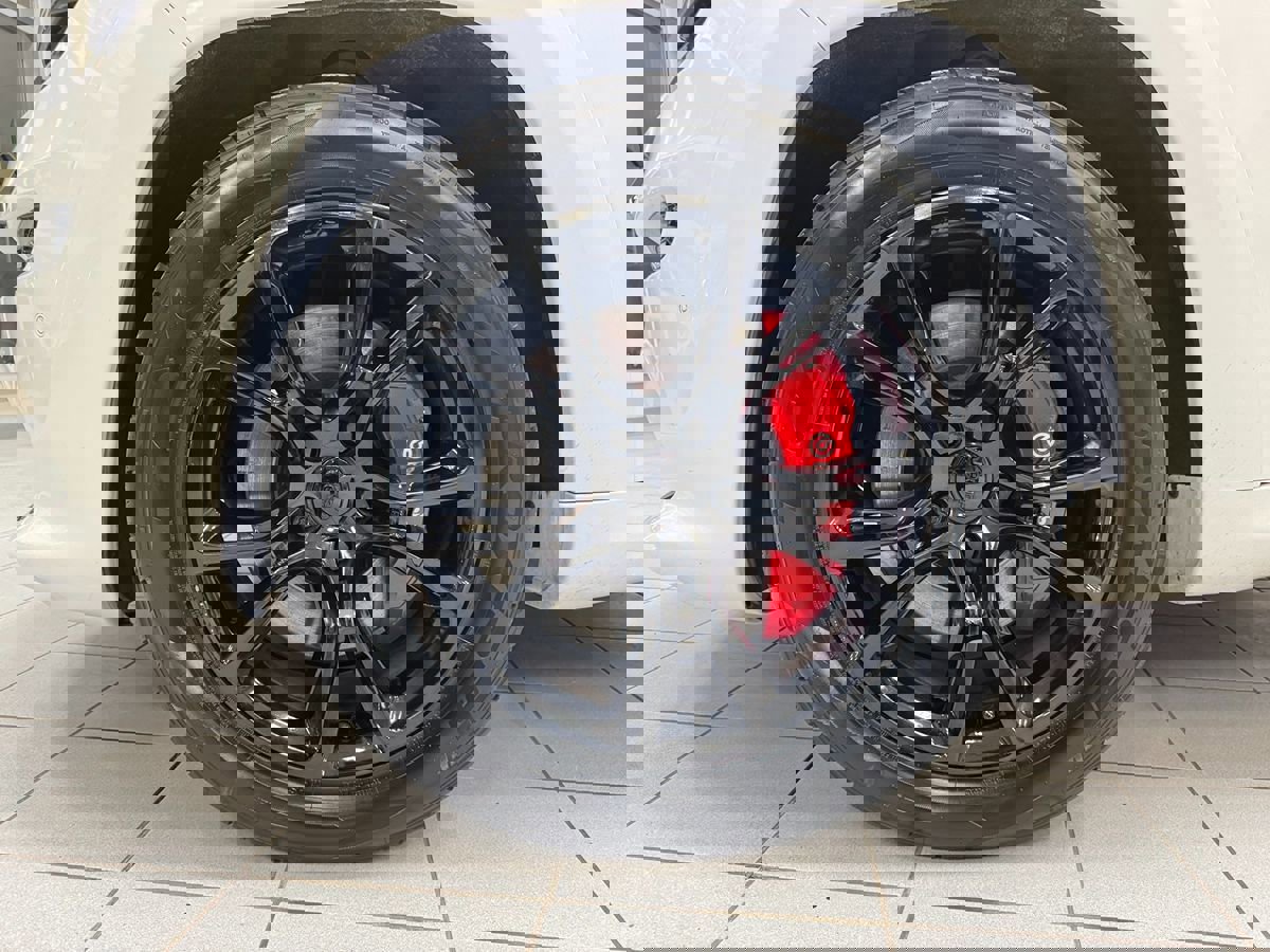 Used 2014 Jeep Grand Cherokee SRT8 image 77