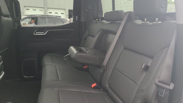 New 2026 GMC Sierra 1500 Elevation w/ Elevation Premium Package AWD/4WD image 15