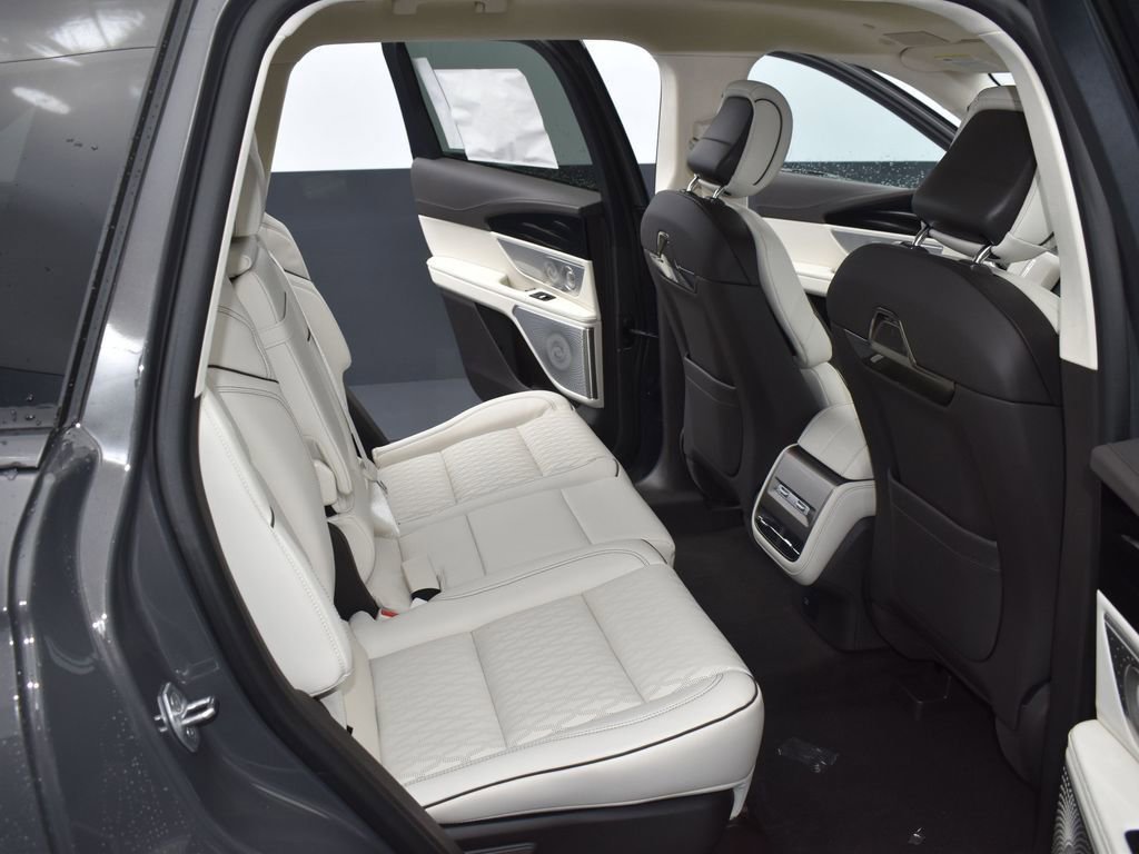 New 2026 Lincoln Nautilus Black Label w/ Jet Appearance Package image 13