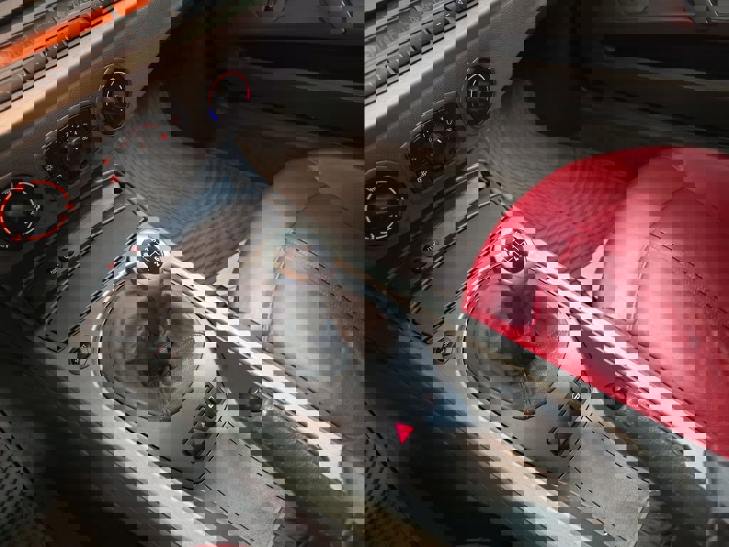 Used 2004 BMW Z4 3.0i image 22