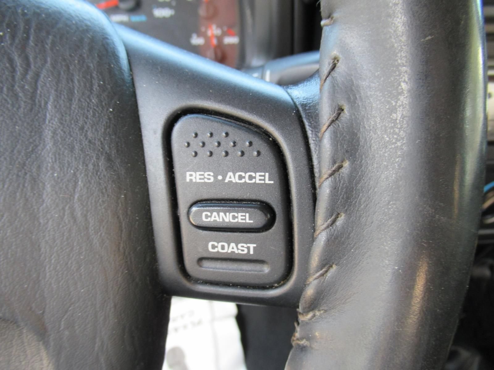 Used 2006 Jeep Wrangler Sport w/ 30" Tire & Wheel Group AWD/4WD image 23