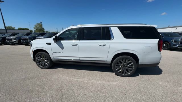 New 2026 GMC Yukon XL Denali Ultimate AWD/4WD image 5