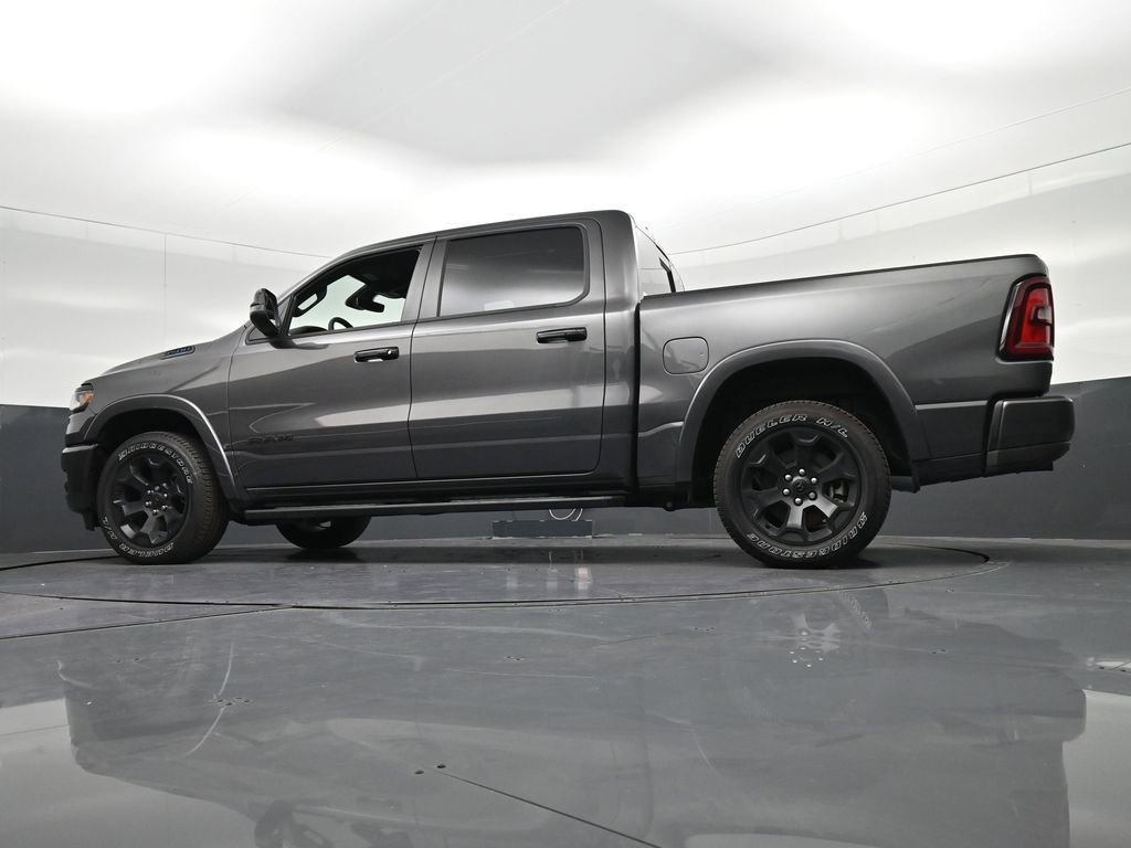 Used 2025 RAM 1500 Big Horn RWD image 32