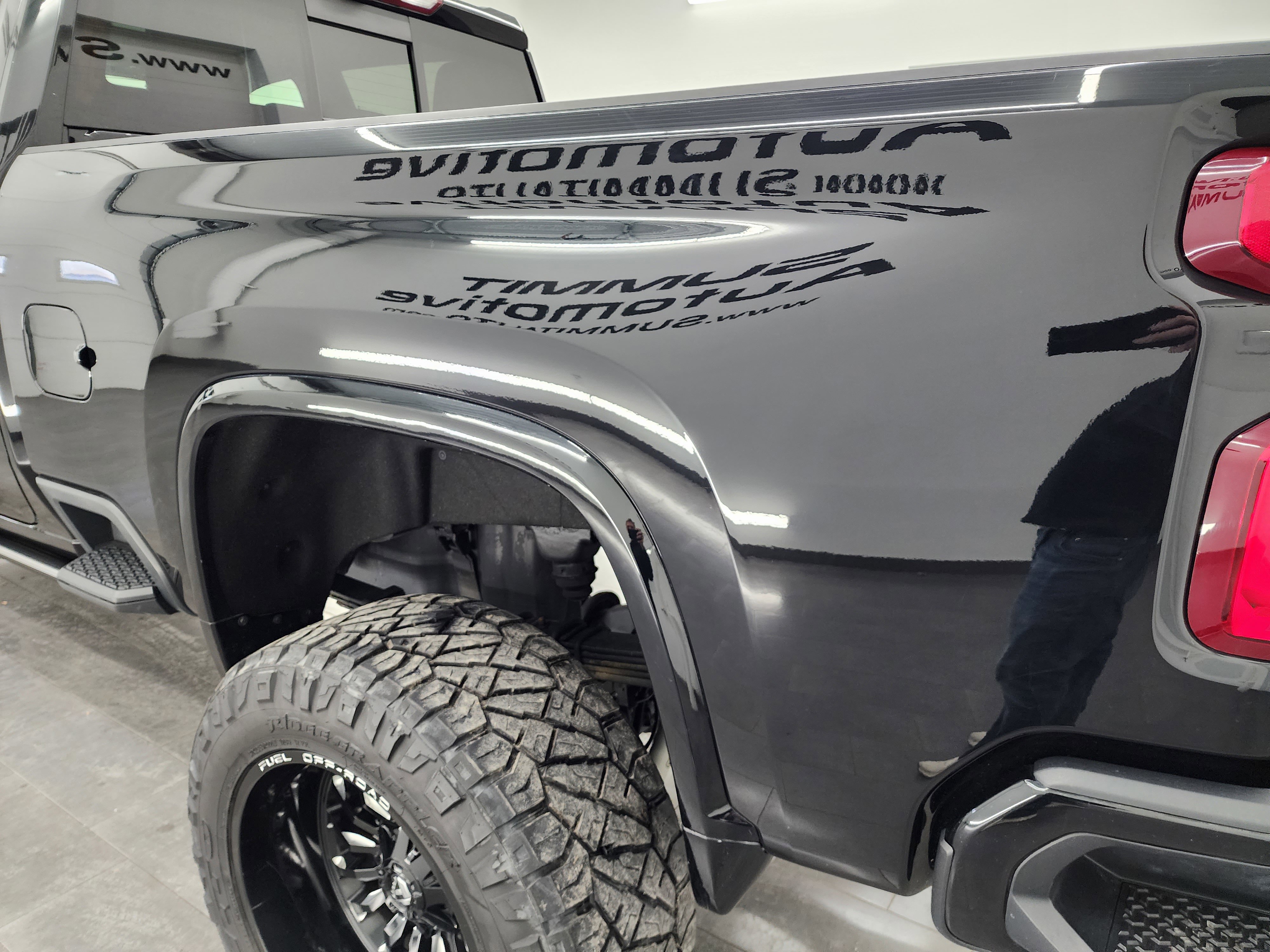 Used 2022 Chevrolet Silverado 3500 High Country image 35