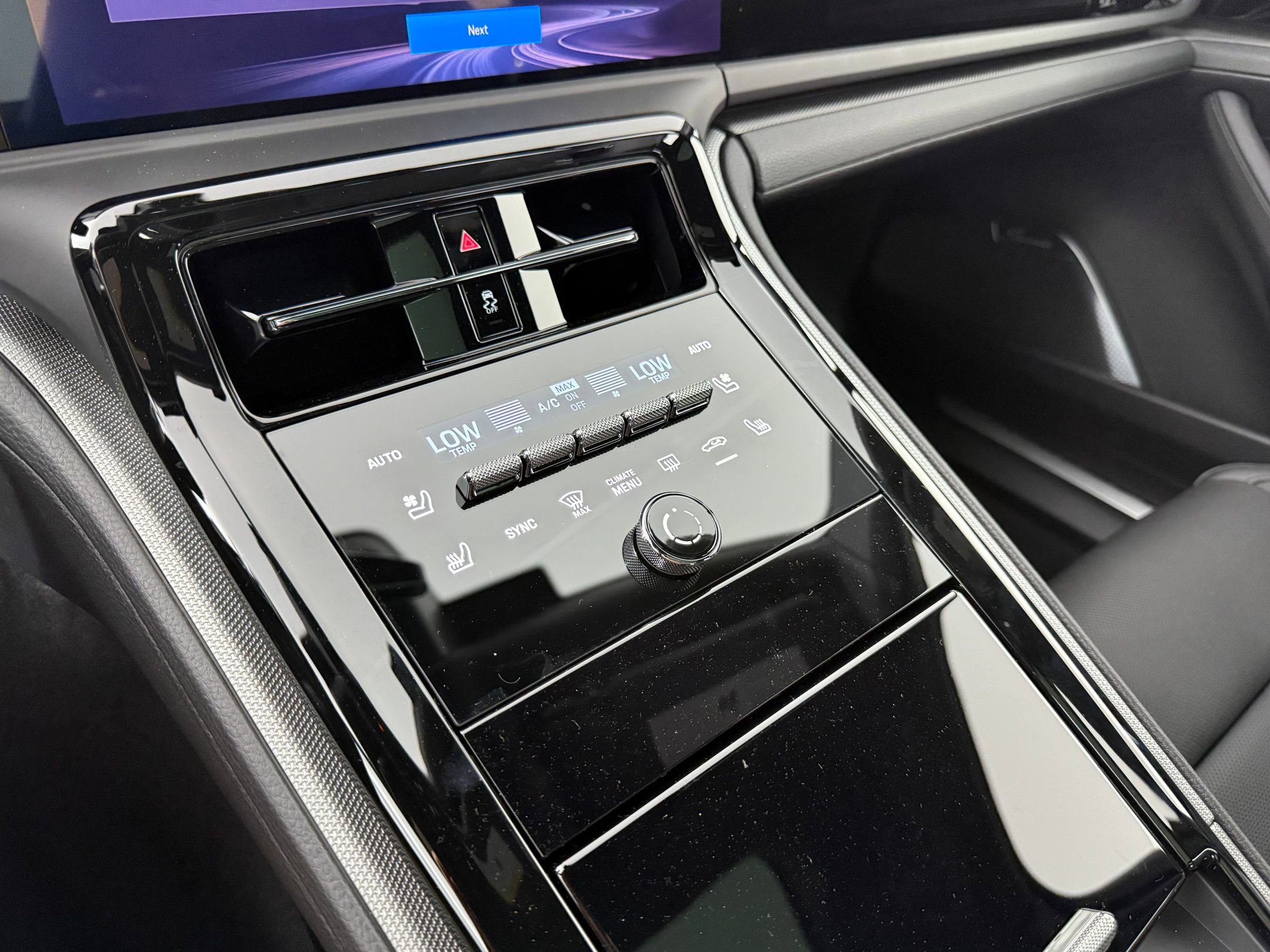 New 2026 Porsche Panamera 4 AWD/4WD image 21