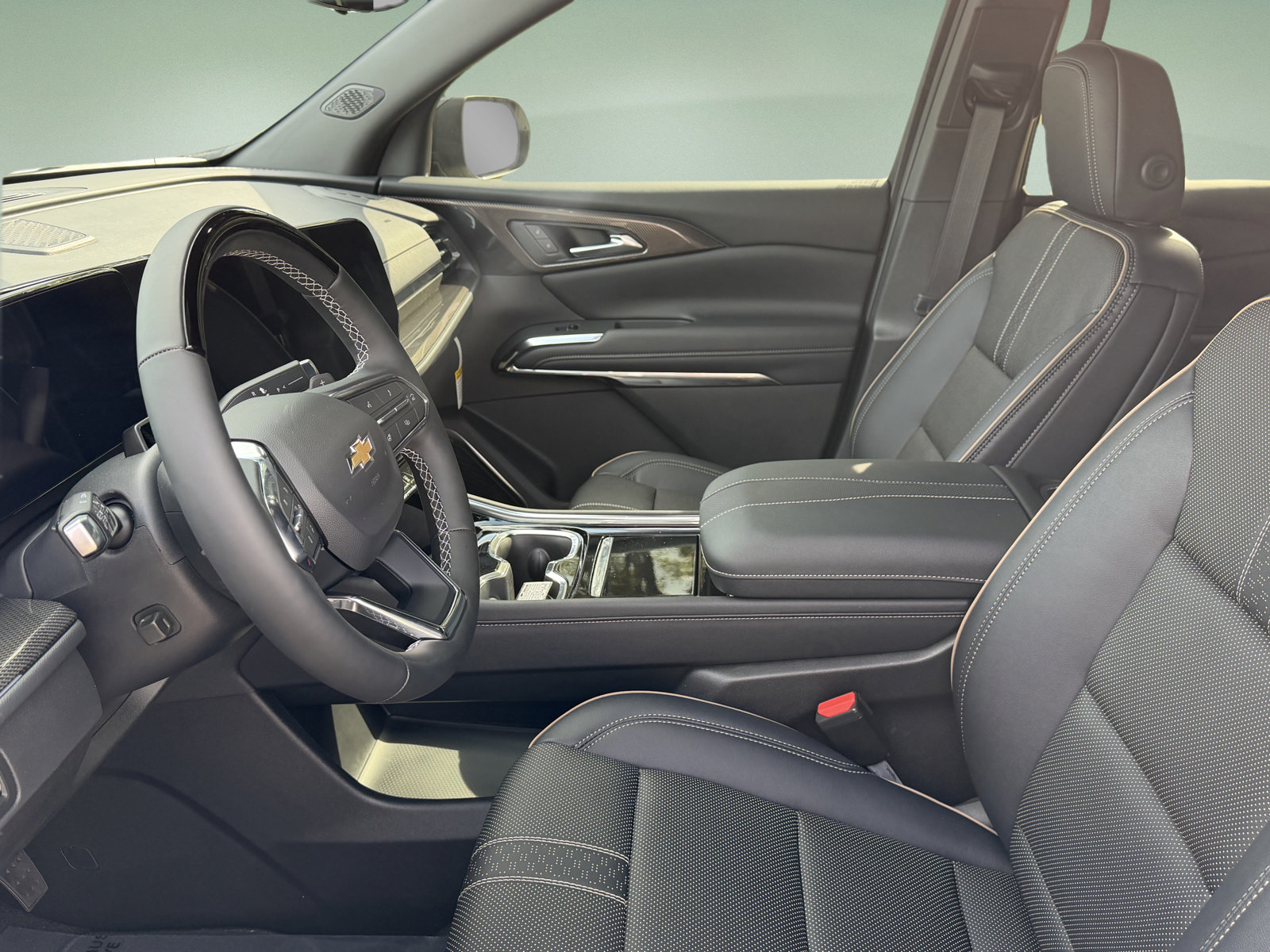 New 2026 Chevrolet Traverse High Country FWD image 9