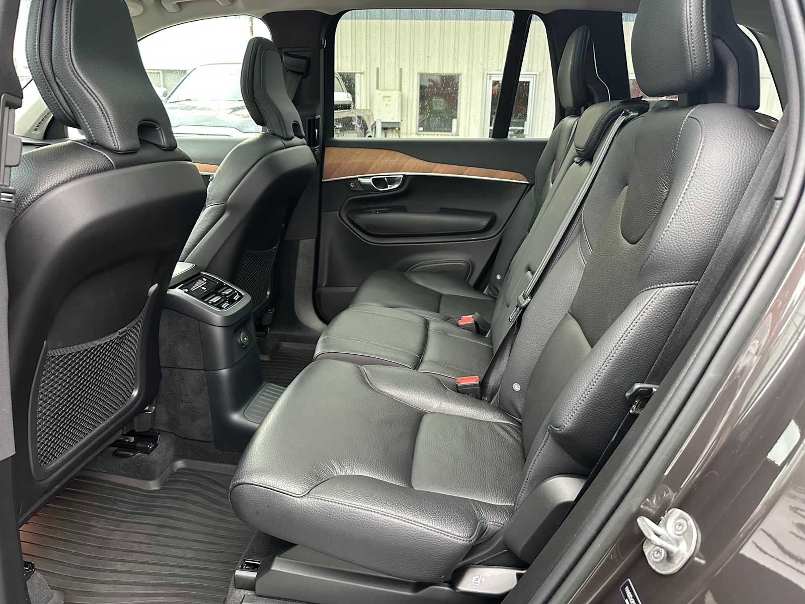 Certified 2023 Volvo XC90 T8 Plus image 23