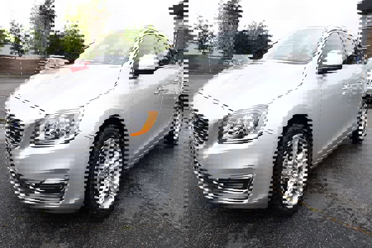Used 2015 Volvo V60 T5 Premier FWD image 42