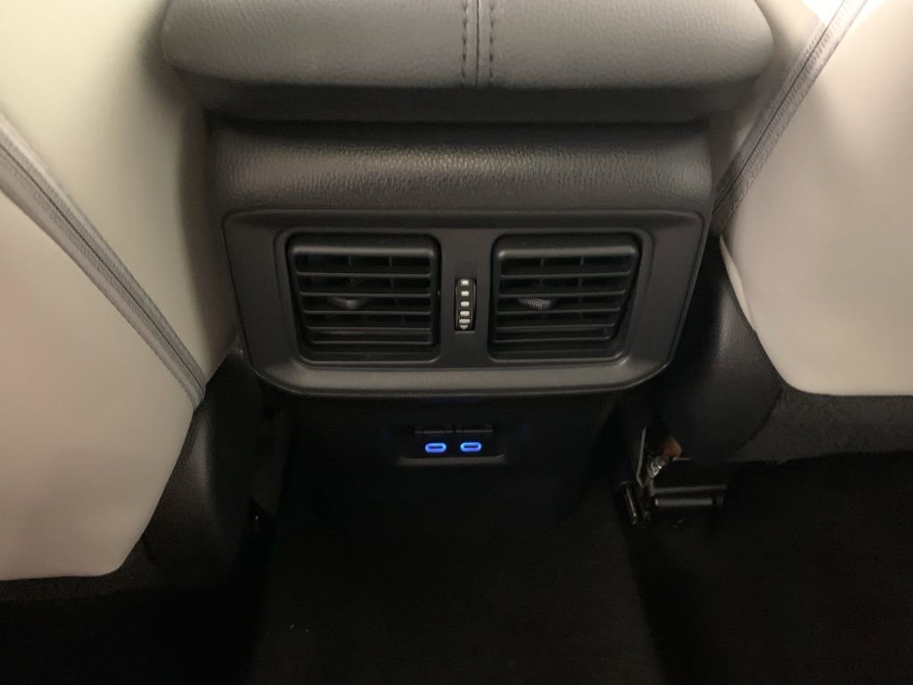 Used 2022 Toyota RAV4 Limited image 35