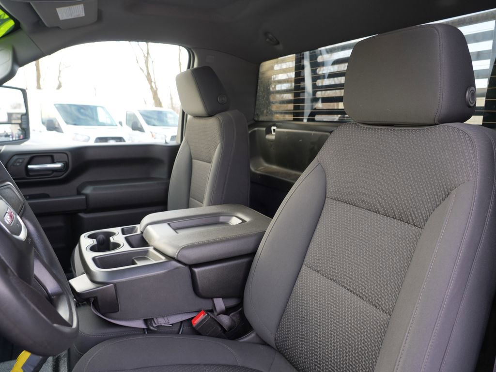 Used 2022 GMC Sierra 3500 Pro w/ Convenience Package image 24