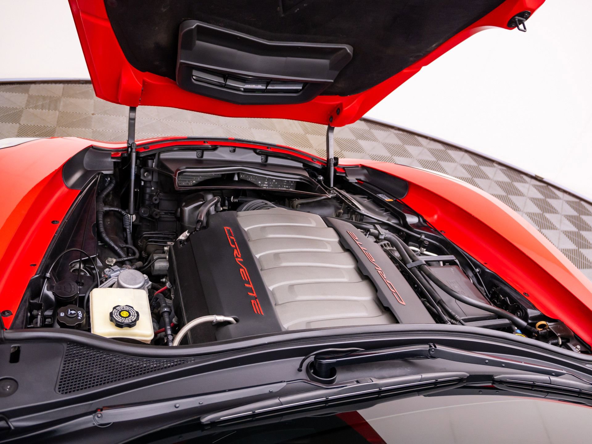 Used 2015 Chevrolet Corvette Stingray Coupe w/ 2LT Preferred Equipment Group image 27