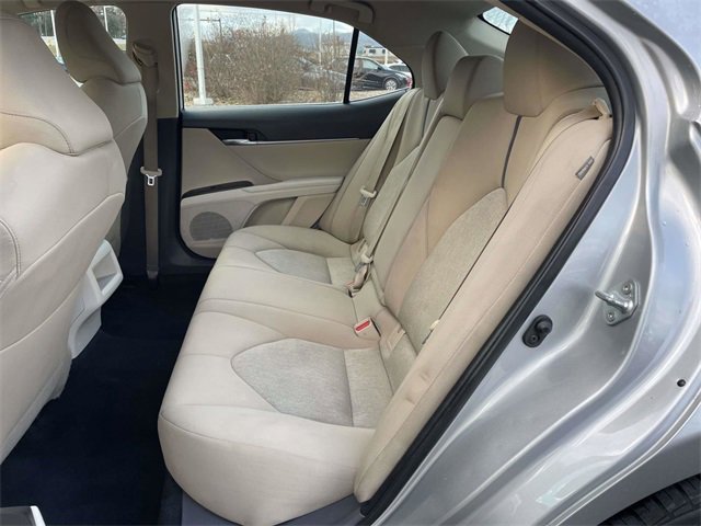 Used 2022 Toyota Camry LE image 17