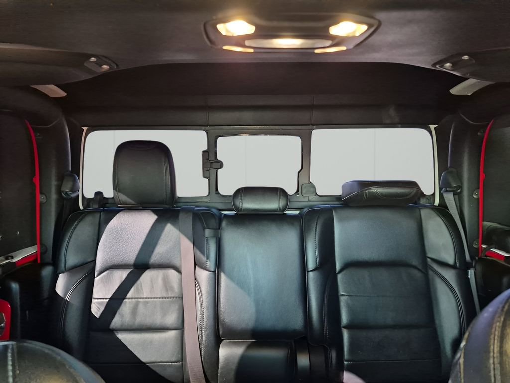 Used 2021 Jeep Gladiator Willys image 41