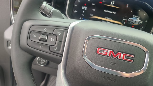 New 2026 GMC Sierra 1500 Elevation w/ LPO, Elevation Black Package AWD/4WD image 18