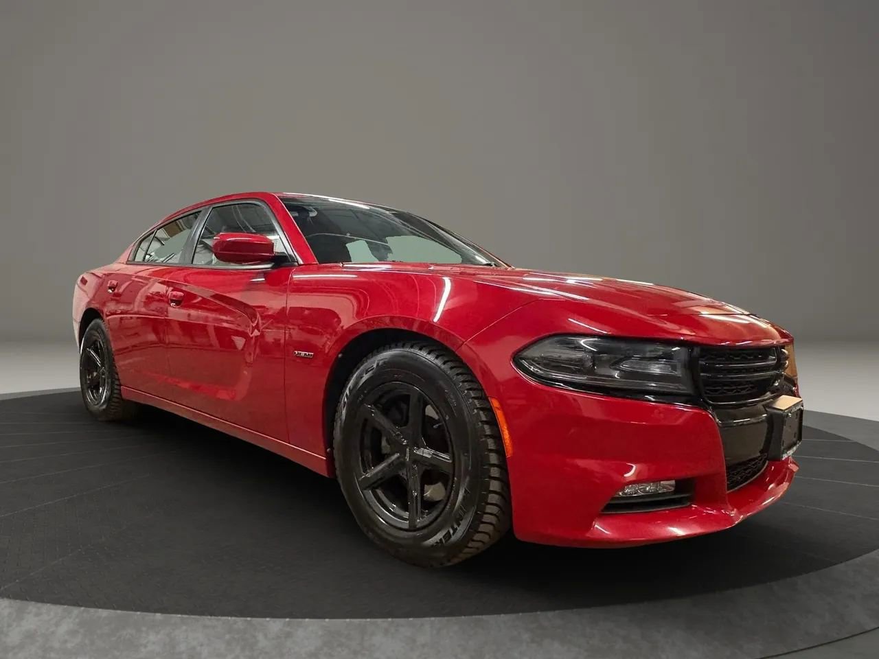 Used 2015 Dodge Charger R/T w/ Plus Group image 2