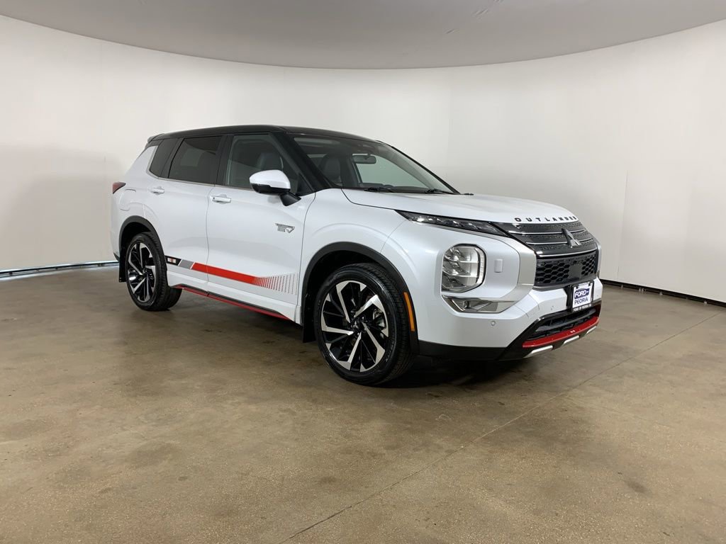 Used 2024 Mitsubishi Outlander Ralliart image 5