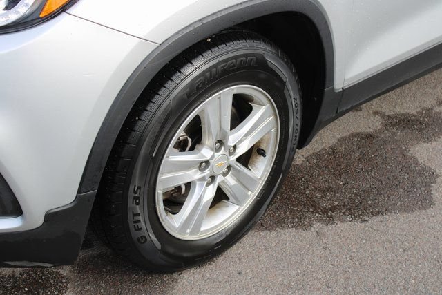 Used 2022 Chevrolet Trax LT w/ LT Convenience Package FWD image 12