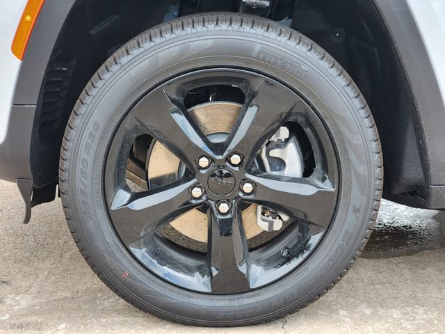 New 2026 Jeep Grand Cherokee L Limited w/ Limited Altitude Package AWD/4WD image 7