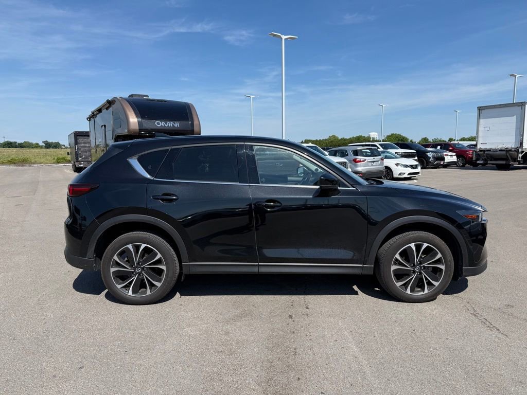 Used 2022 MAZDA CX-5 AWD 2.5 S w/ Premium Package image 18