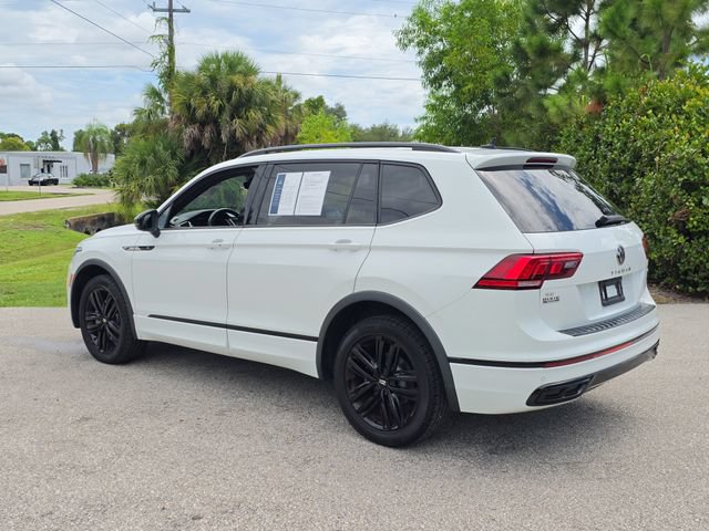 Used 2022 Volkswagen Tiguan SE R-Line AWD/4WD image 3