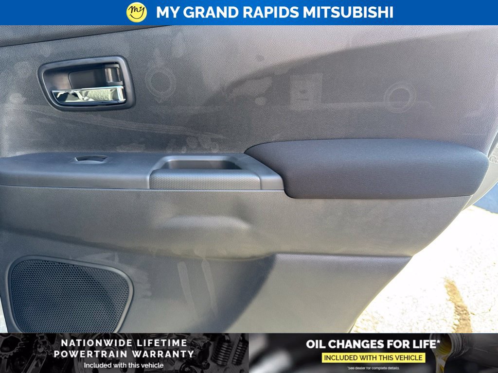 New 2027 Mitsubishi Outlander Sport ES AWD/4WD image 22