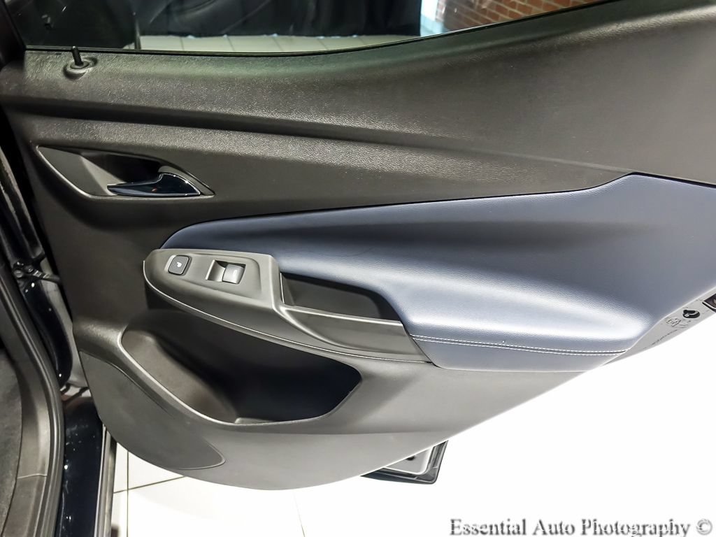 Used 2023 Chevrolet Bolt EUV Premier w/ Sun & Sound Package FWD image 31