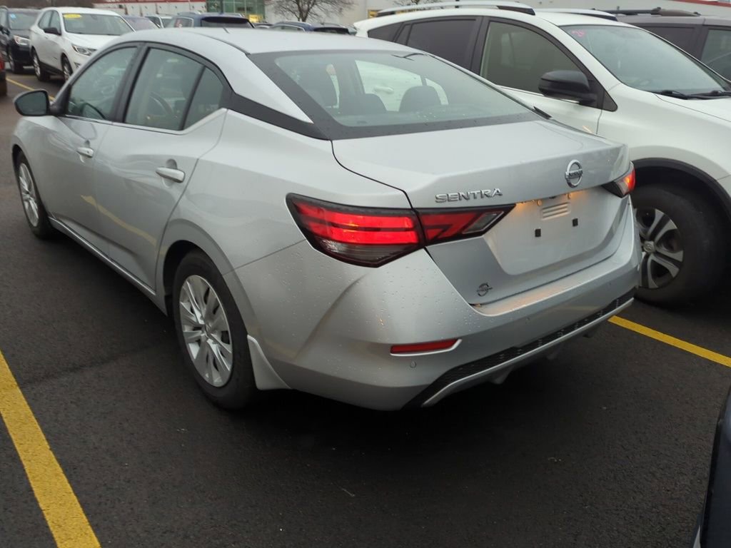 Used 2020 Nissan Sentra S image 4