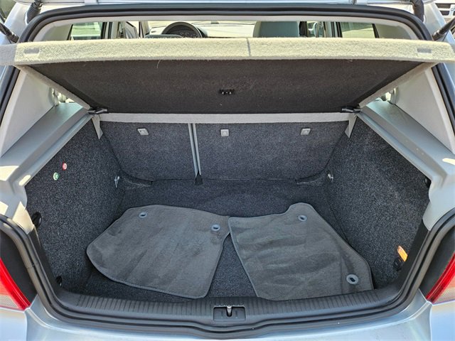 Used 2005 Volkswagen Golf GL image 11