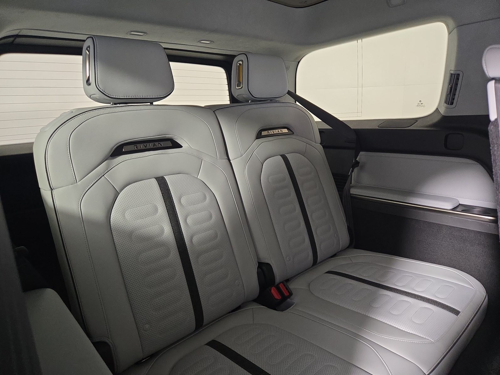 Used 2024 Rivian R1S Adventure Quad AWD/4WD image 25