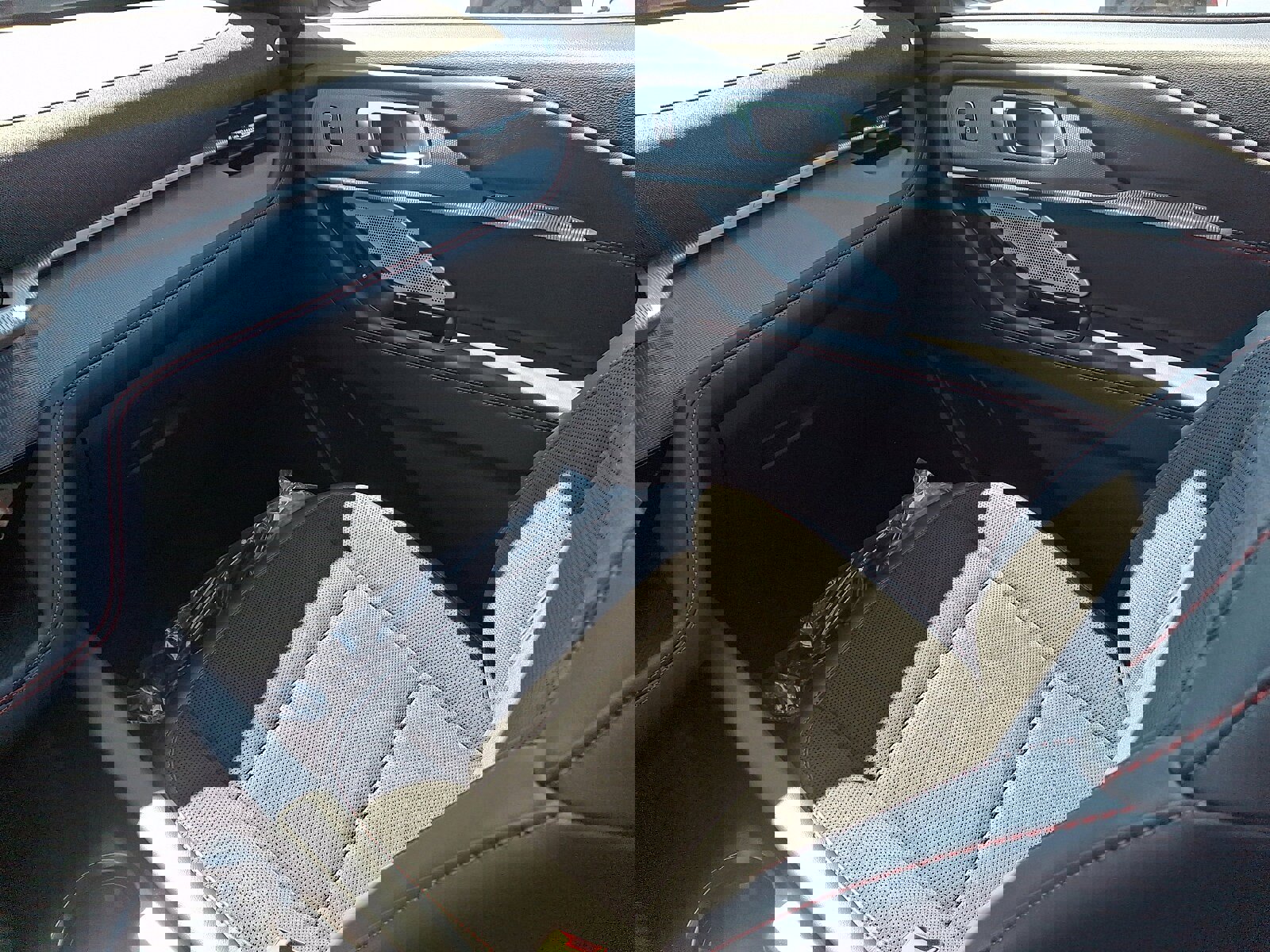 New 2026 Ford Explorer ST image 39