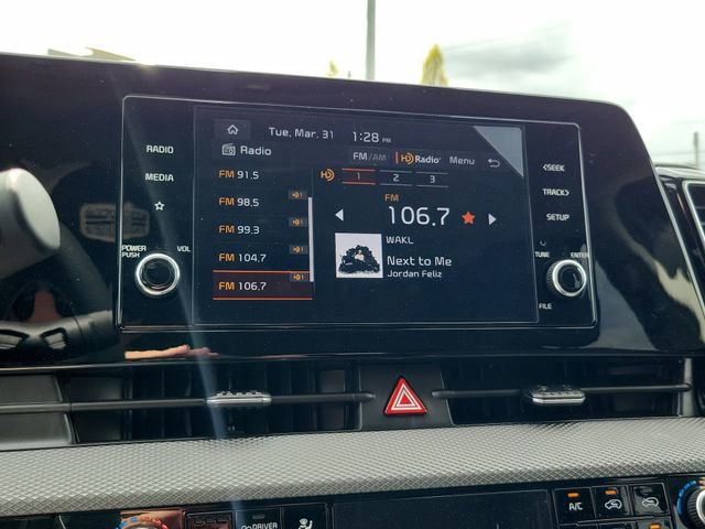 Used 2025 Kia Sportage LX image 21