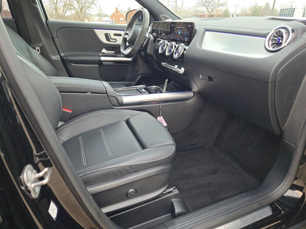 Used 2024 Mercedes-Benz GLA 35 AMG 4MATIC image 6