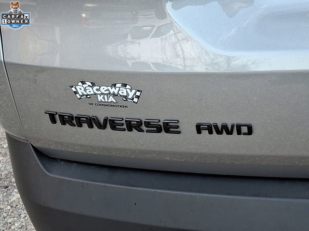 Used 2023 Chevrolet Traverse LT w/ Midnight/Sport Edition image 31