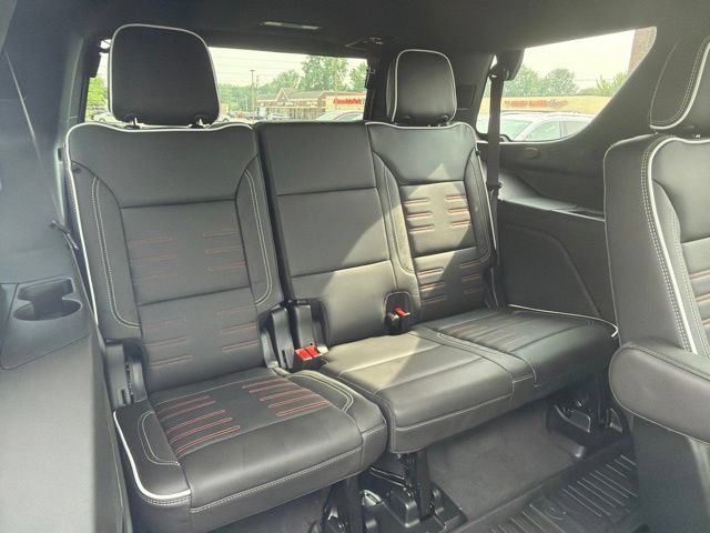 Used 2026 GMC Yukon AT4 Ultimate w/ LPO, Floor Liner Package AWD/4WD image 22