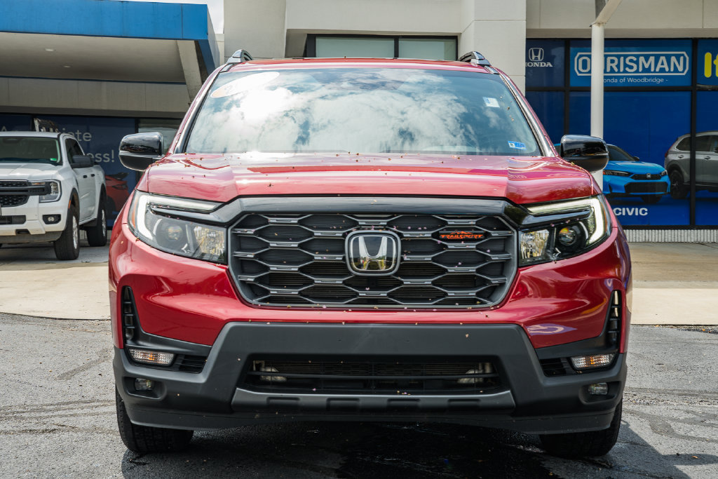 Used 2023 Honda Passport TrailSport image 2
