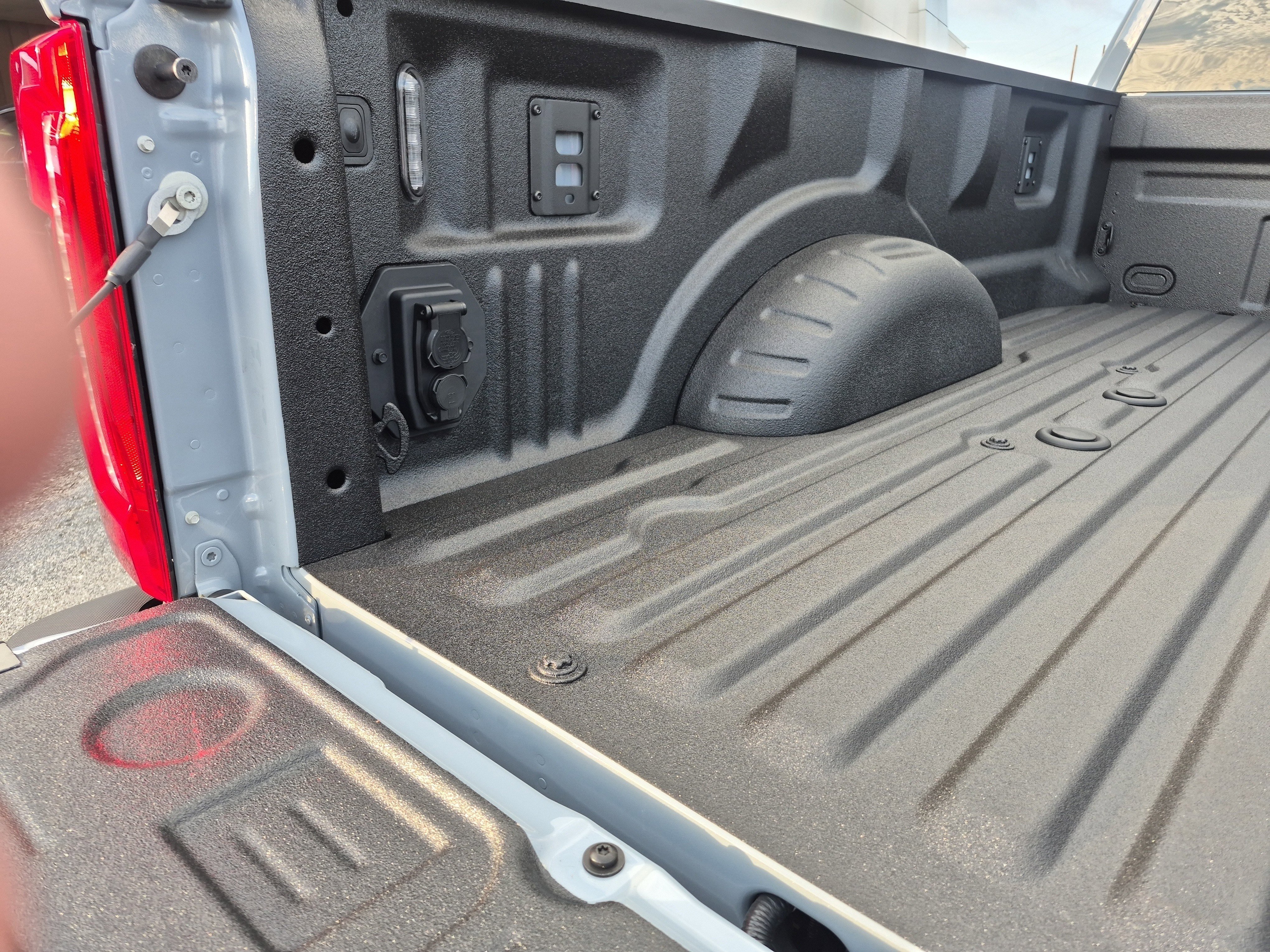 New 2026 Ford F350 King Ranch w/ Chrome Package image 9